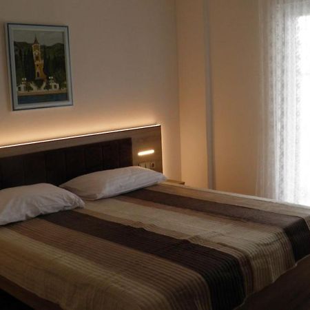 Apartmani S Dvije Spavace Sobe 4 Osobe 塞尔瑟 外观 照片