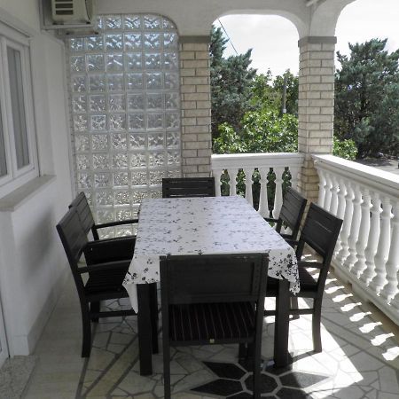 Apartmani S Dvije Spavace Sobe 4 Osobe 塞尔瑟 外观 照片
