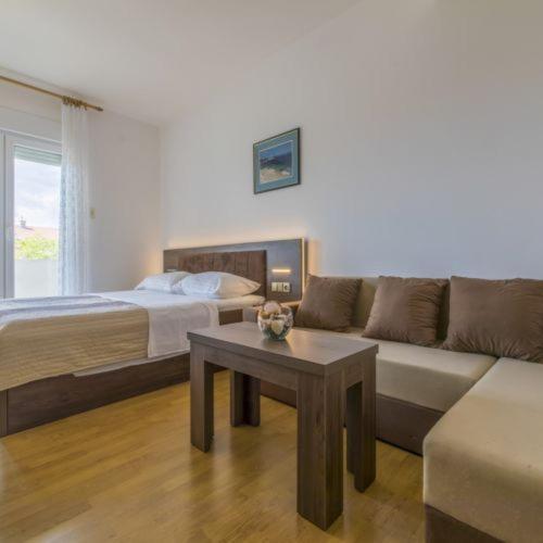 Apartmani S Dvije Spavace Sobe 4 Osobe 塞尔瑟 外观 照片